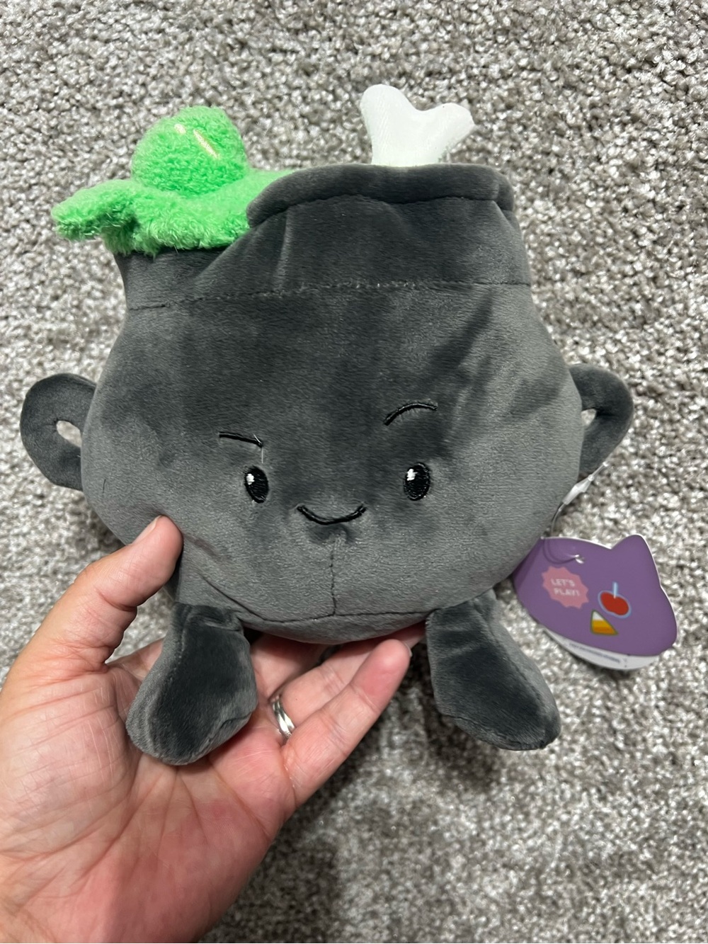 Gigglescape Mini Cauldron Halloween Plush Stuffed Animal Toy (NWT)